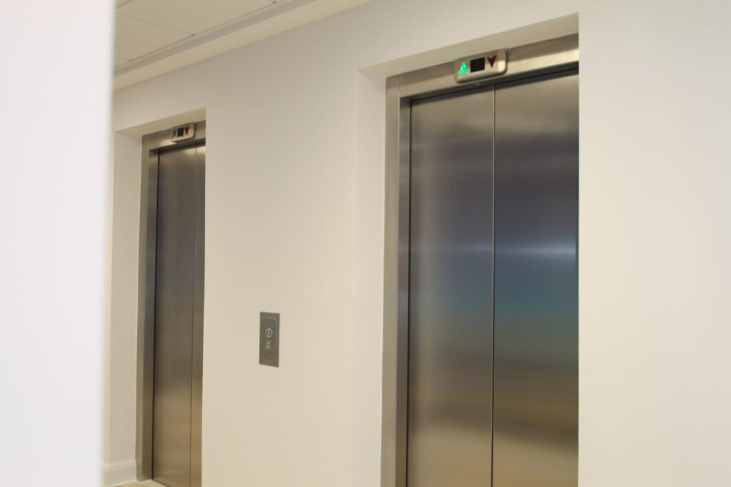 Sheridan Lifts Duplex Lifts in Offices