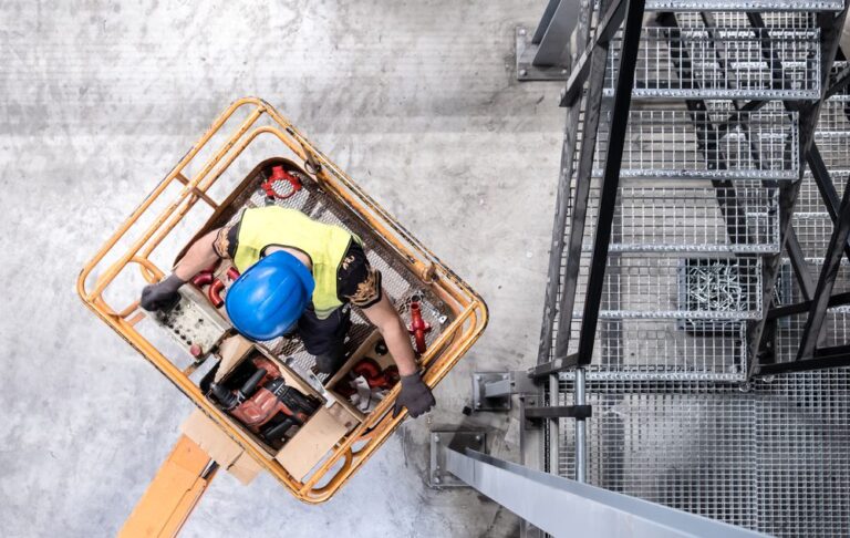 industrial platform lift from above